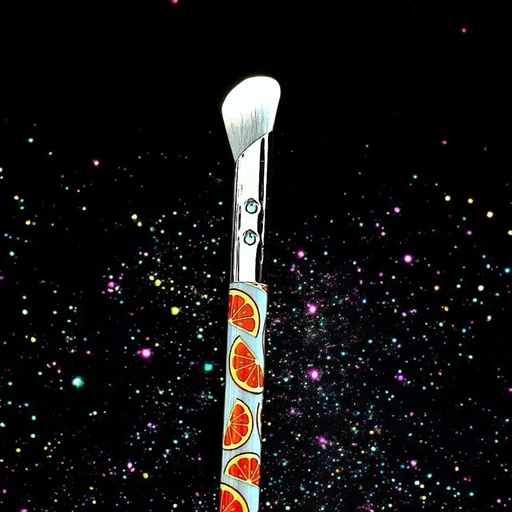 SLMISSGLAM Orange Concealer C01 Brush New Without Box MSRP $23.50